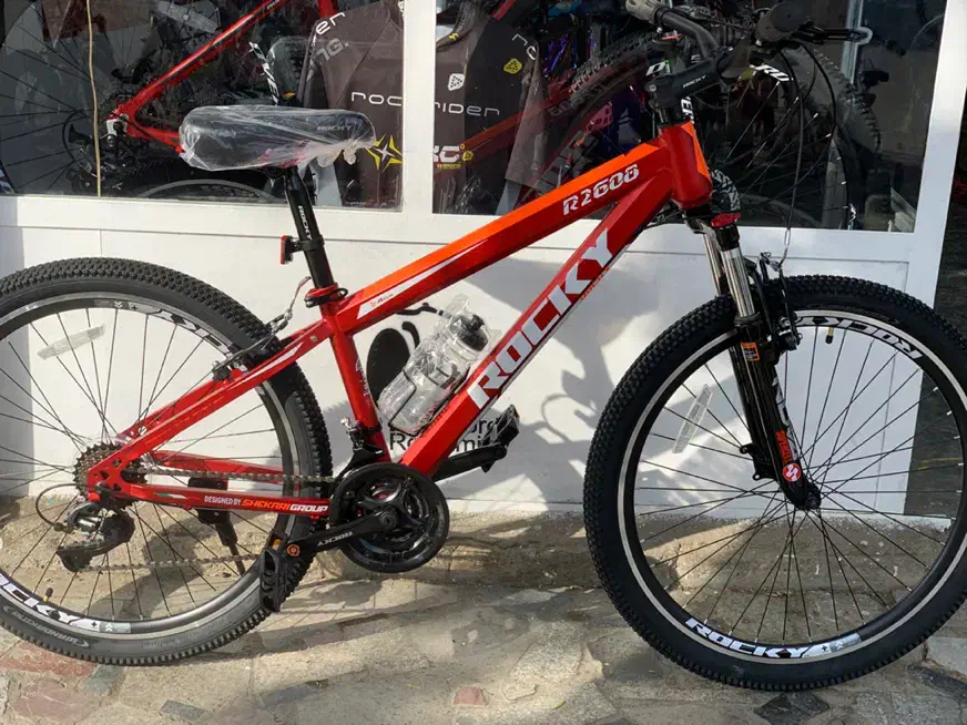 دوچرخه ۲۶ Rocky|دوچرخه، اسکیت، اسکوتر|قروه, |دیوار