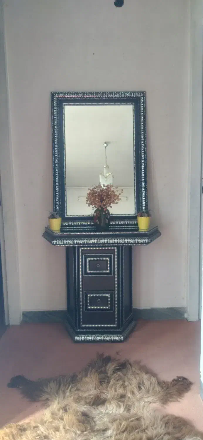 میز و آینه|آینه|شیراز, ریاستی|دیوار