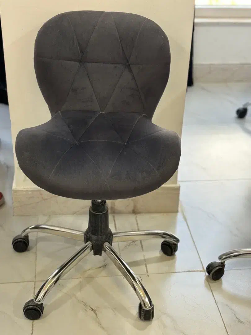 صندلی زین اسبی چرخدار|آرایشگاه و سالنهای زیبایی|قشم, |دیوار