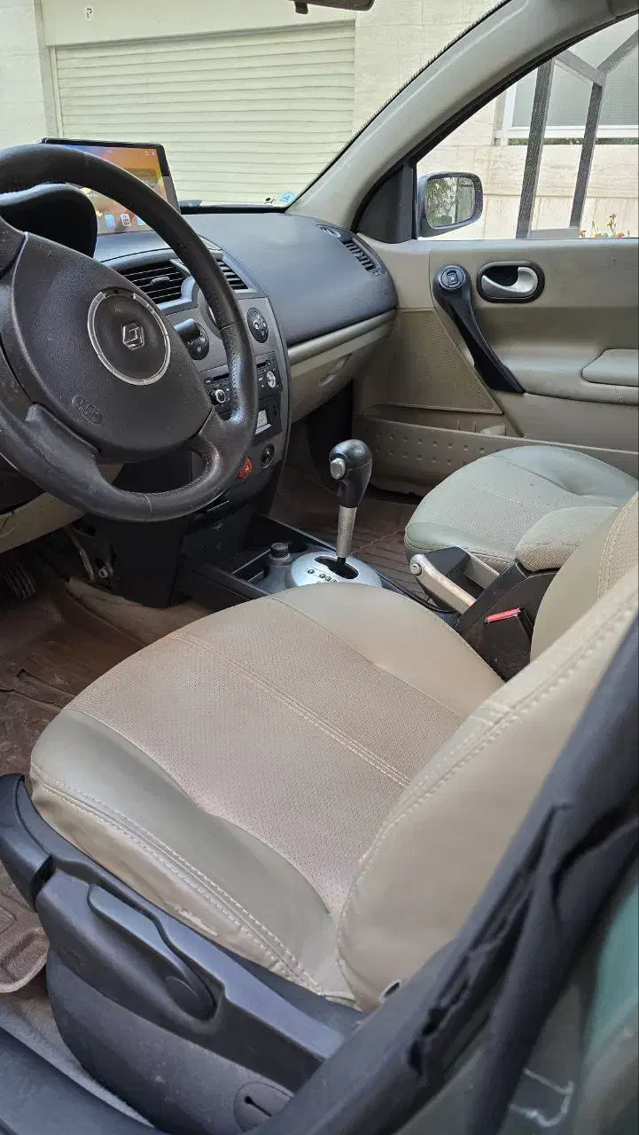 مگان ۲۰۰۰ اتومات مدل ۲۰۱۰|خودرو سواری و وانت|مشهد, راهنمایی|دیوار