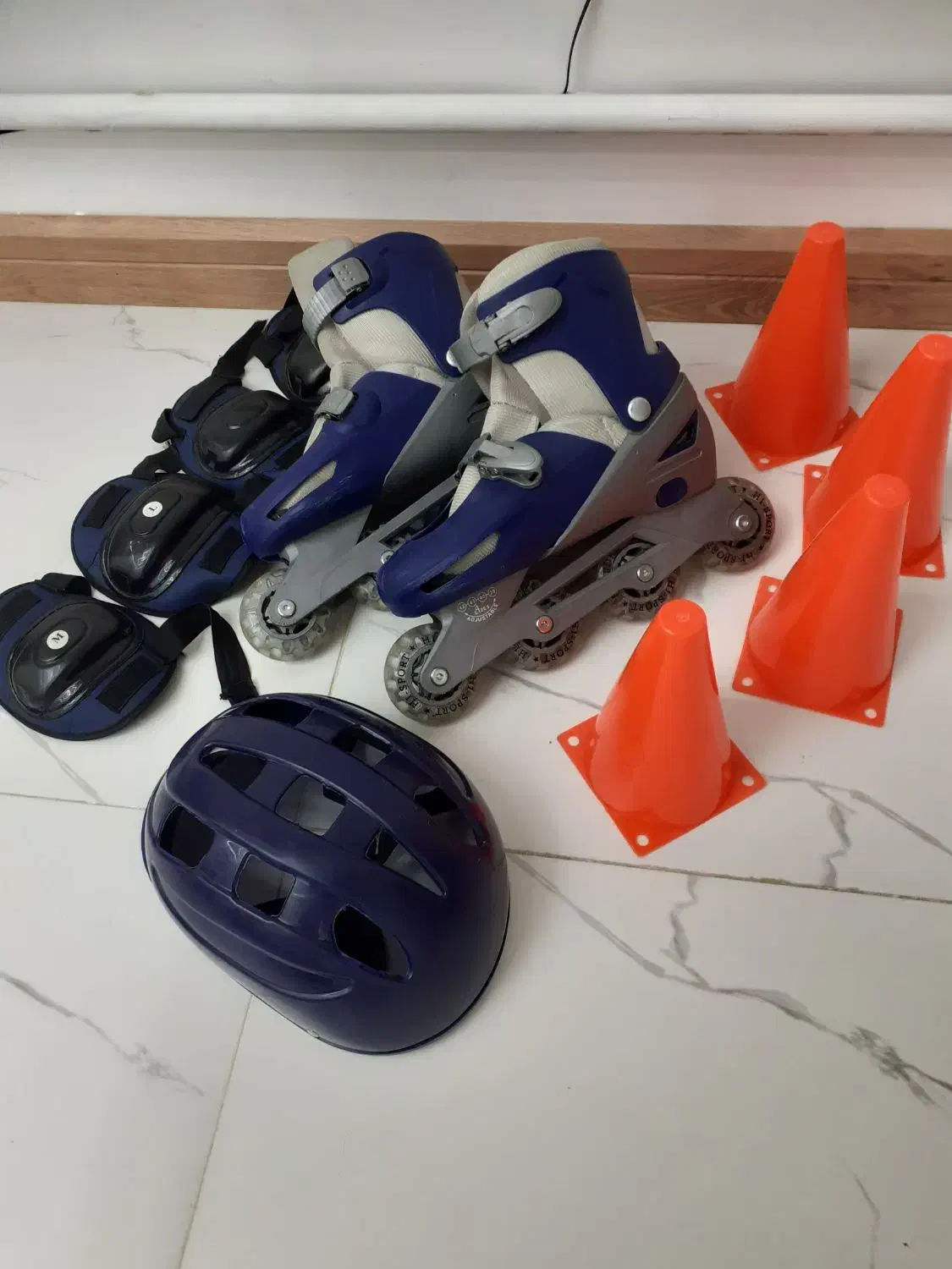 اسکیت کفشی|دوچرخه، اسکیت، اسکوتر|کبودرآهنگ, |دیوار