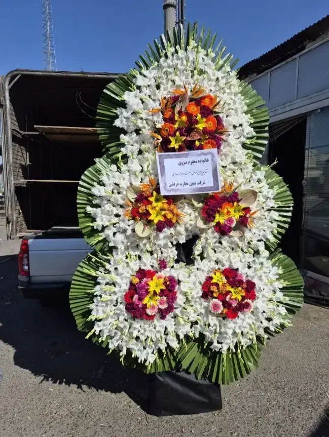 تاج گل محمدی 3طبقه4طبقه|خدمات پذیرایی، مراسم|اسلام‌شهر, شهرک سعیدیه|دیوار