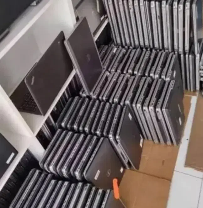 استوک ارزان آوردیم سوا کن|رایانه همراه|تهران, فلسطین (میدان انقلاب)|دیوار