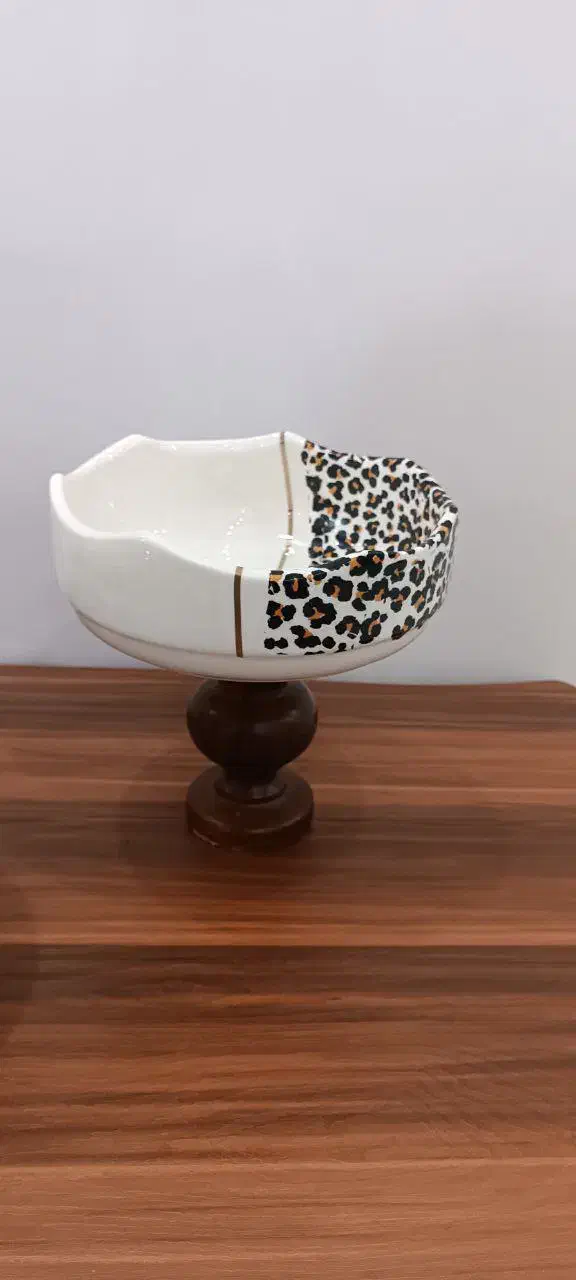 سرویس پذیرایی سرامیک دستساز مزین به طلا ۱۴عیار|ظروف سرو و پذیرایی|گرگان, |دیوار