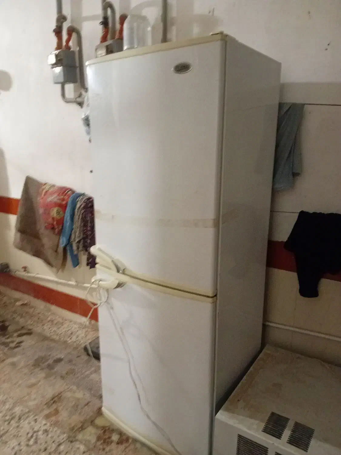 یخچال|یخچال و فریزر|فراغی, |دیوار