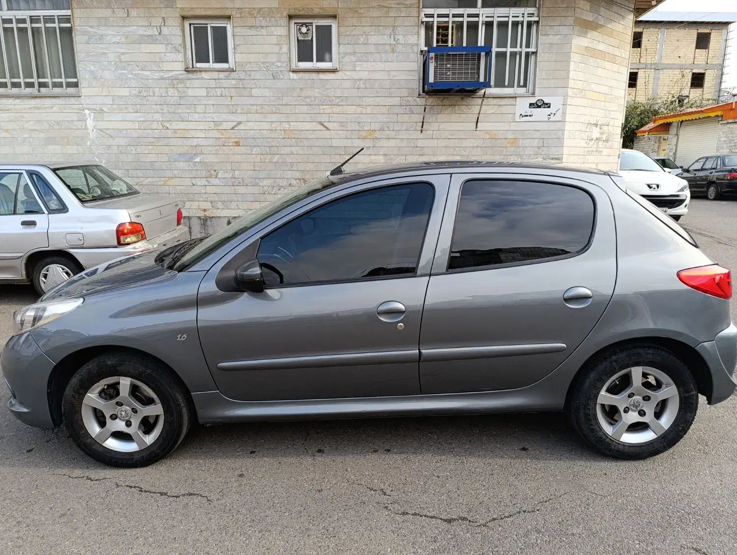 پژو ۲۰۷مدل۹۷|خودرو سواری و وانت|رشت, رودبارتان|دیوار