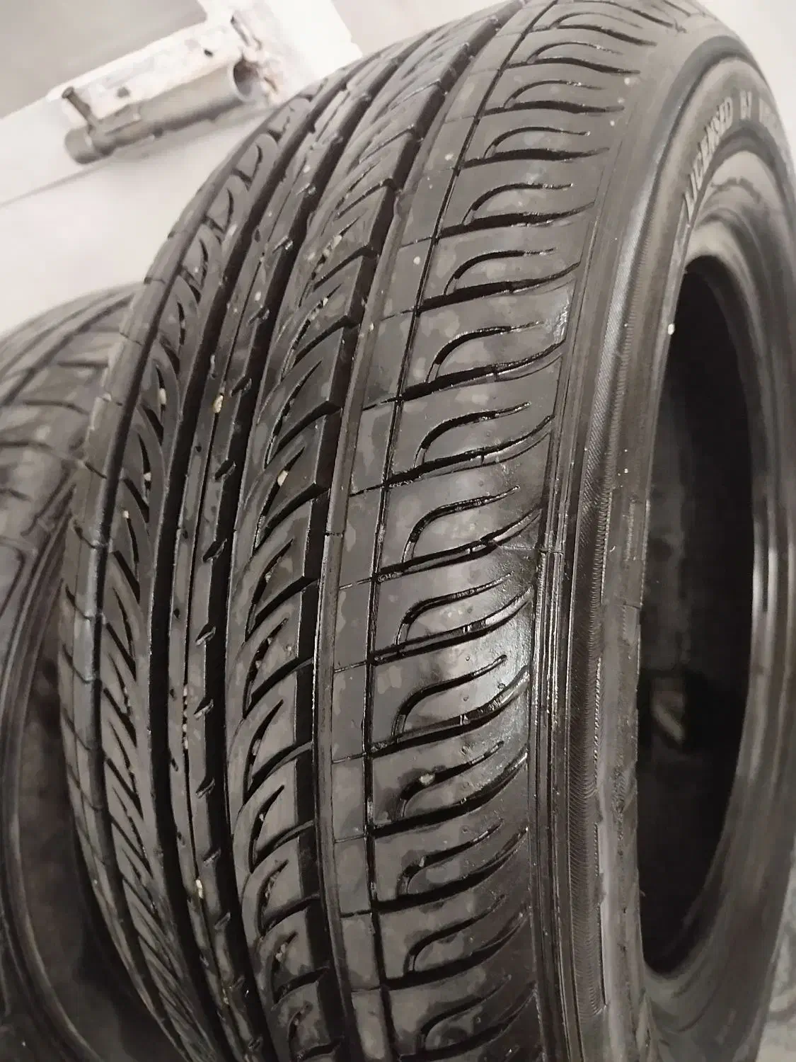 لاستیک پژویی.آگهی خوانده شود بعد تماس بگیرید|قطعات یدکی و لوازم جانبی|پاکدشت, حصار امیر|دیوار