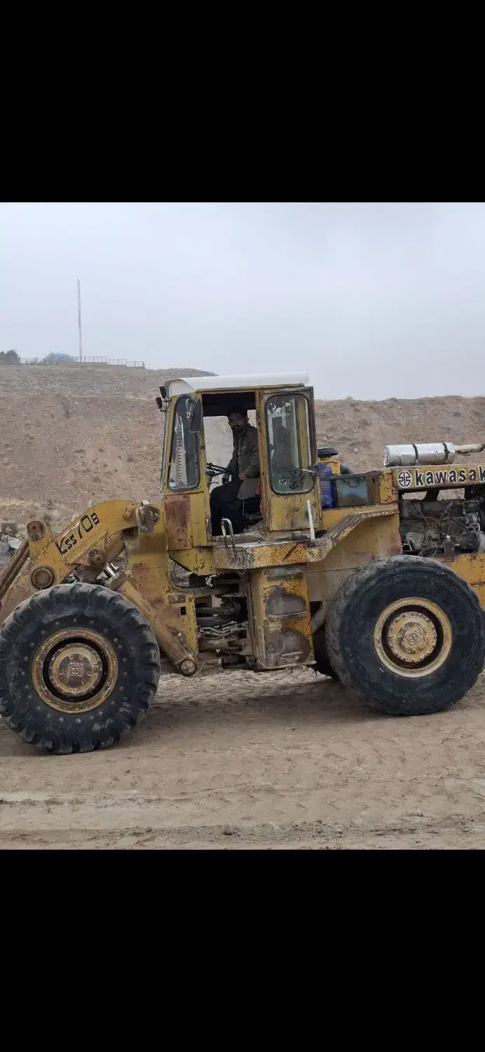 لودر کاوازاکی ۷۰ b|خودرو سنگین|تبریز, |دیوار