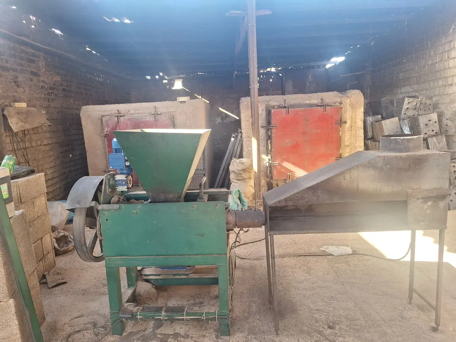 دستگاه ذغال فشرده اتوماتیک HM400|ماشین‌آلات صنعتی|برخوار, |دیوار