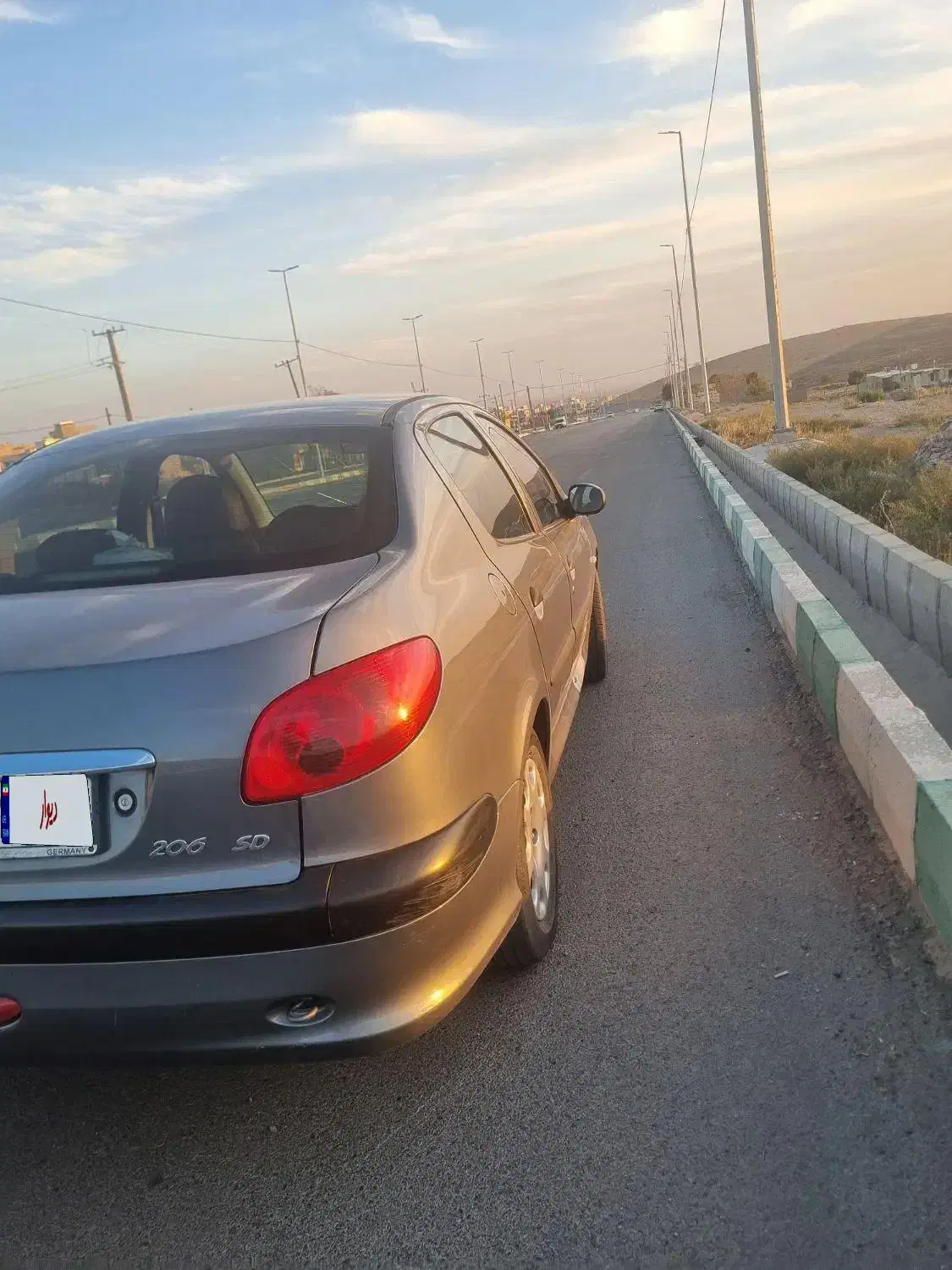 ۲۰۶ صندوقدار v8 فول بی رنگ ۱۵۰هزارتا کار|خودرو سواری و وانت|تهران, فدک|دیوار