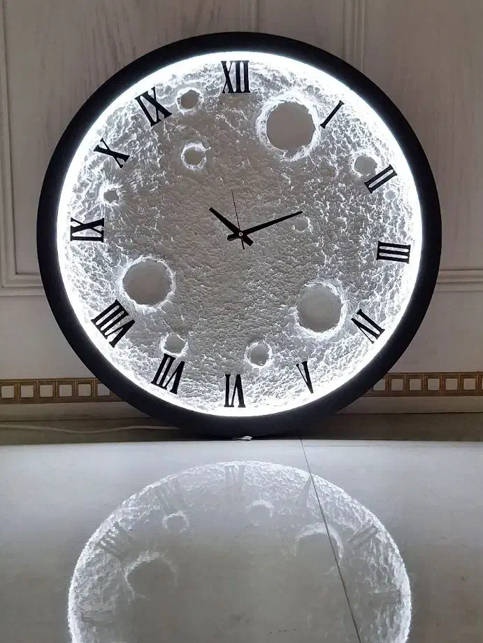 ساعت و چراغ خواب ماه|ساعت دیواری و تزئینی|مشهد, آزادشهر|دیوار