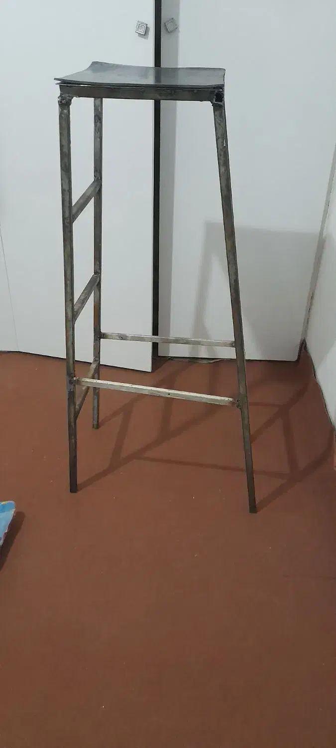 ۲عددچهارپایه ارتفاع ۷۰و۱۱۵ سانت|صندلی و نیمکت|قدس, شهر‌قدس|دیوار