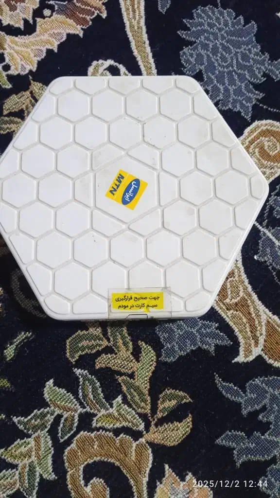 مودم ایرانسل رومیزی 4G سیم کارتی|مودم و تجهیزات شبکه|ایرانشهر, |دیوار