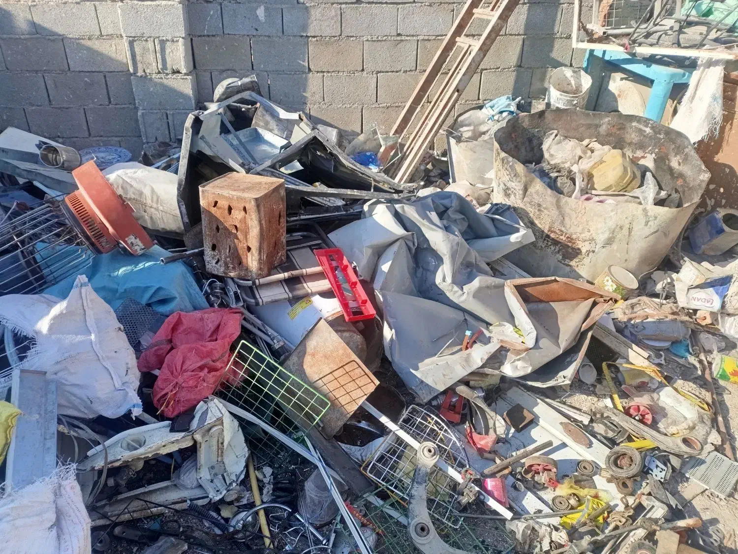 خرید انواع ضایعات درب منزل شما با بالاترین قیمت|عمدهفروشی|شیراز, باغ تخت|دیوار