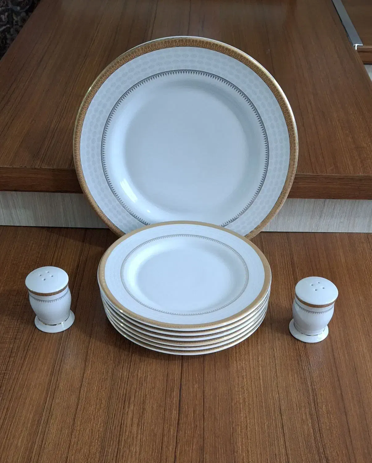 سرویس میوه خوری چینی|ظروف سرو و پذیرایی|کهریزک, |دیوار