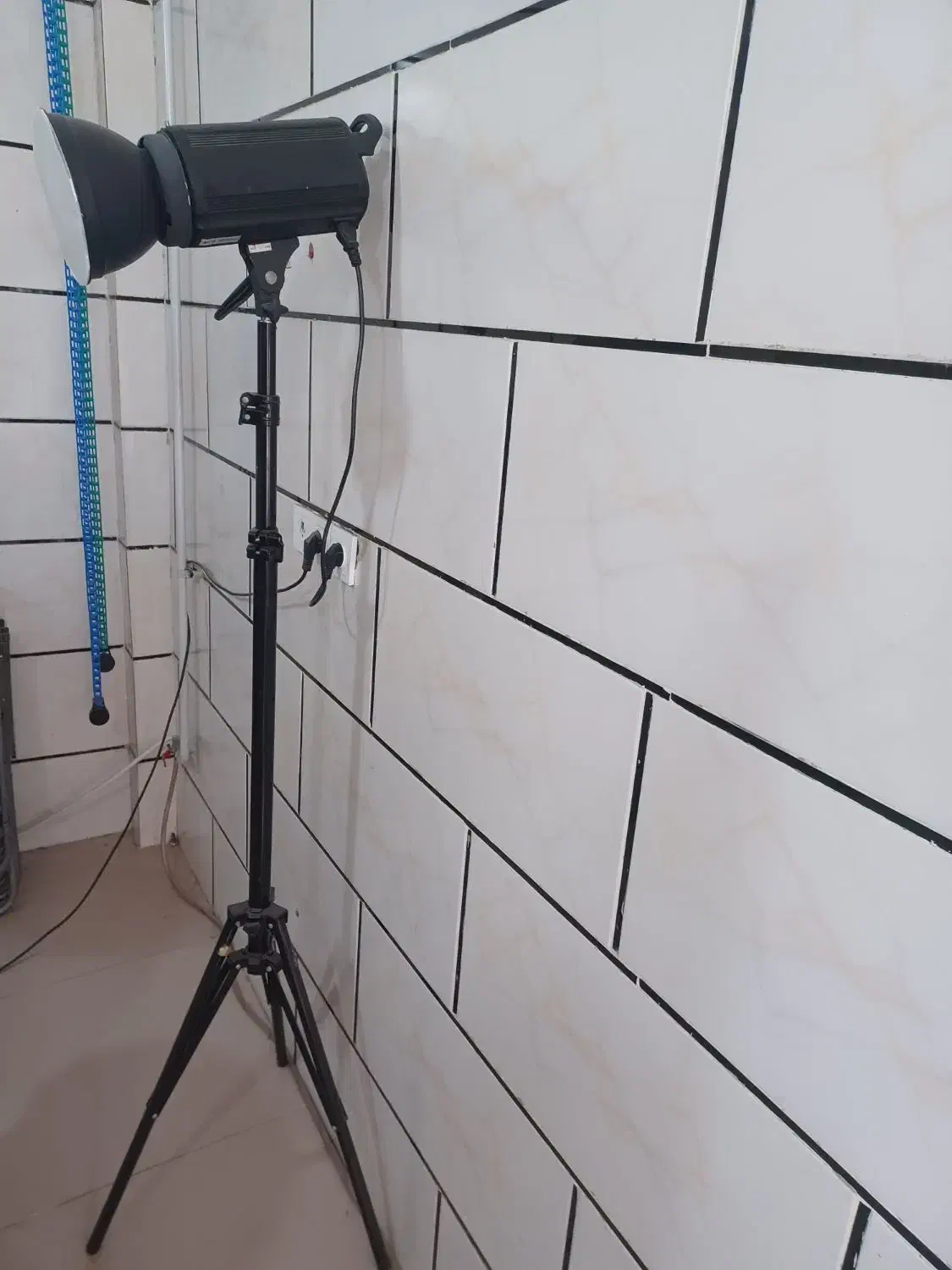 فلاش عکاسی ۳۰۰ ژول و اقلام همراه|دوربین عکاسی و فیلم‌برداری|مینودشت, |دیوار