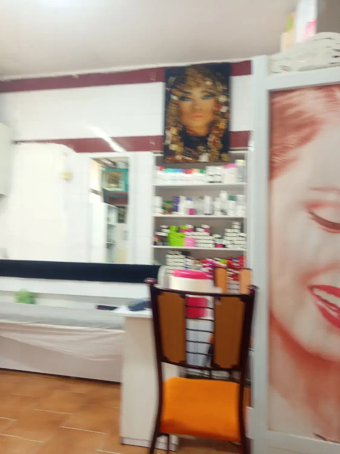 اجاره مغازه ۱۸ متری درکمربندی معالی ابادشهرک باهنر|اجارهٔ مغازه و غرفه|شیراز, باهنر|دیوار