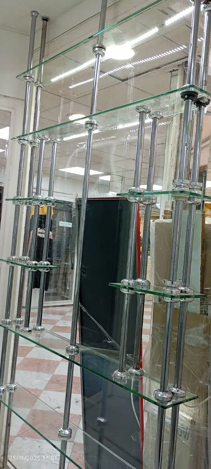 ویترین و پیشخوان و میز وقفسه|فروشگاه و مغازه|کرج, فاز ۴ مهرشهر|دیوار