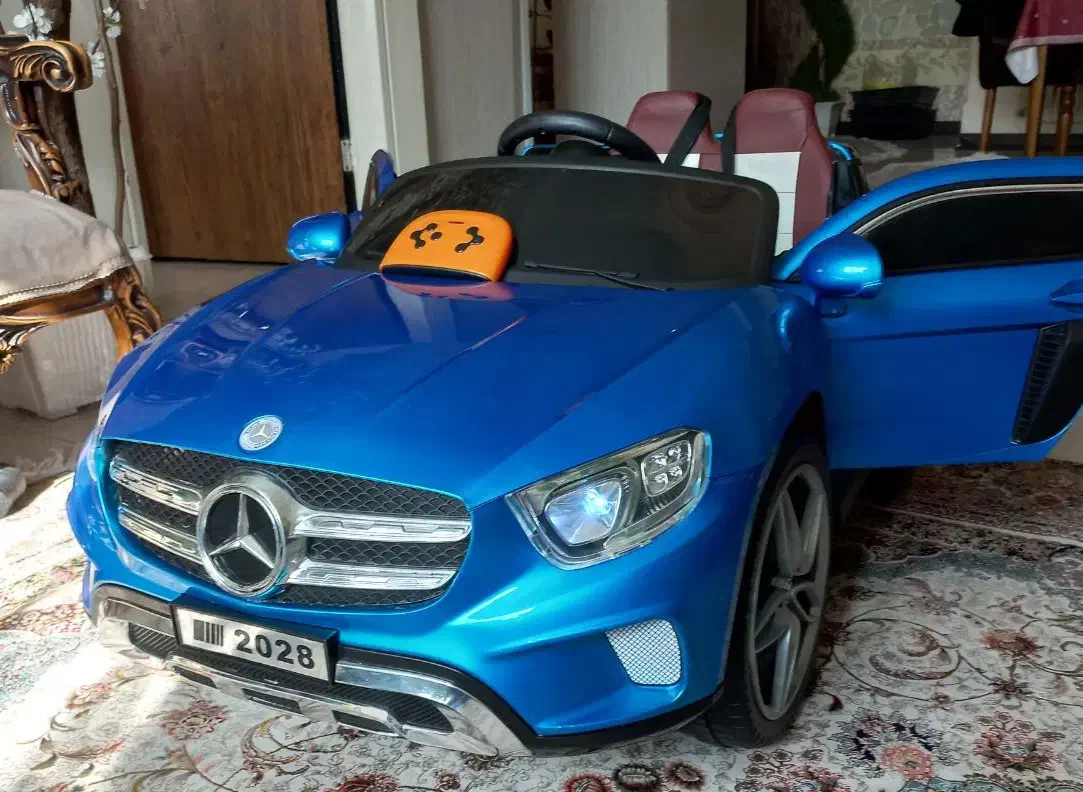 ماشین شارژی فول آپشن ۵موتوره درحد آکبند|اسباب‌بازی بچه|کرج, کرج نو|دیوار