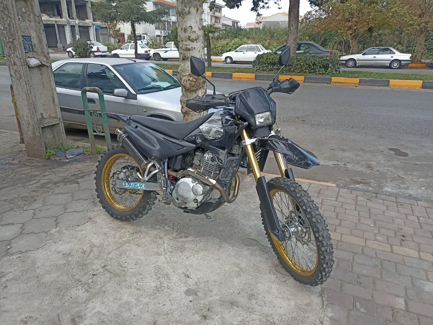 تریل روان 250 RVX|موتورسیکلت|رشت, منظریه|دیوار