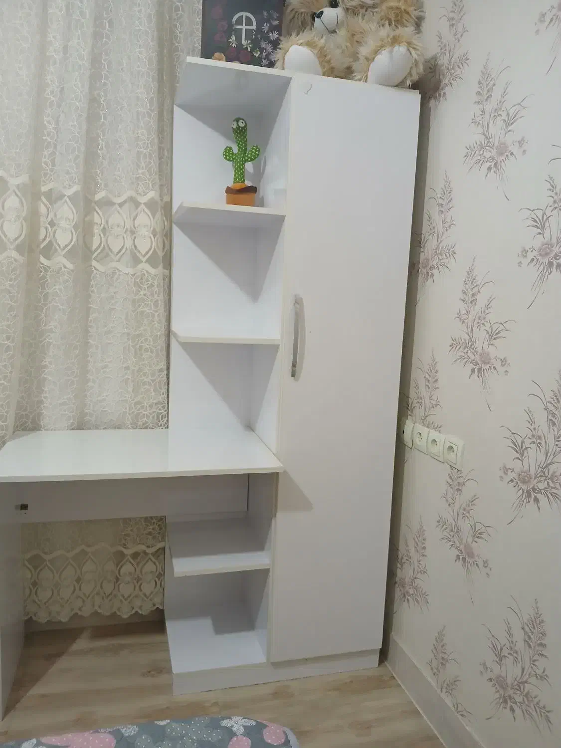 بعلت  تغییر مکان بفروش میرسد|میز تحریر و کامپیوتر|پارسآباد, |دیوار