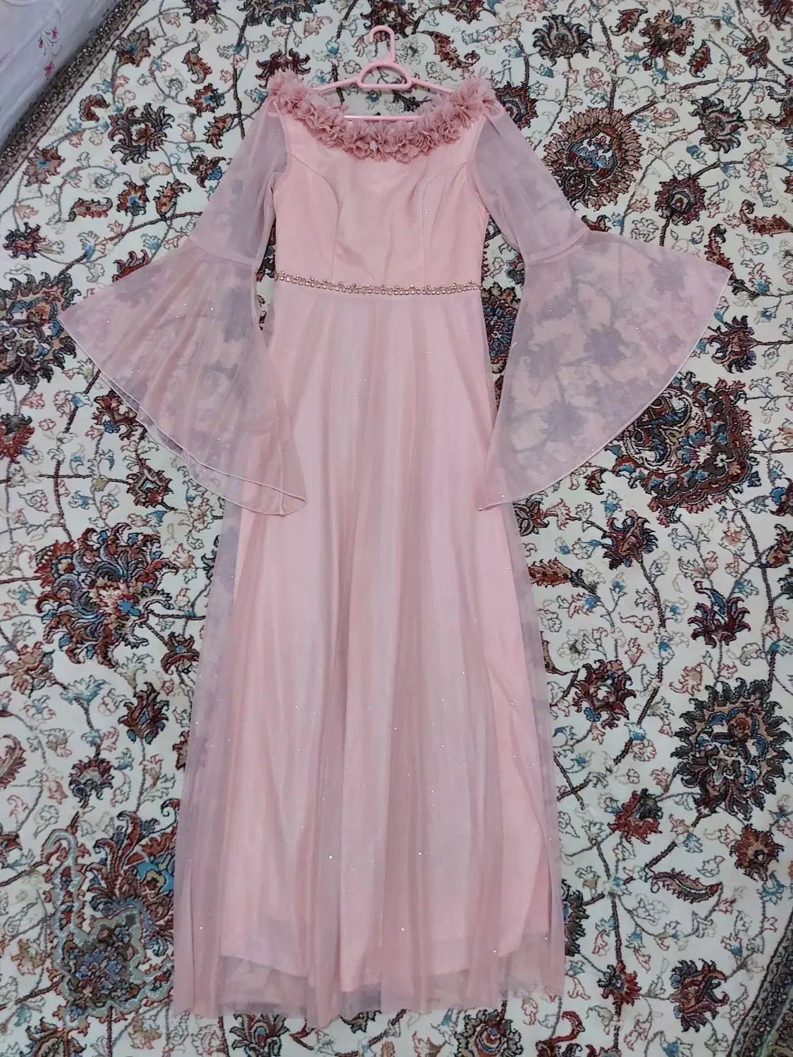 لباس مجلسی|لباس|نیشابور, خط کاشمر|دیوار