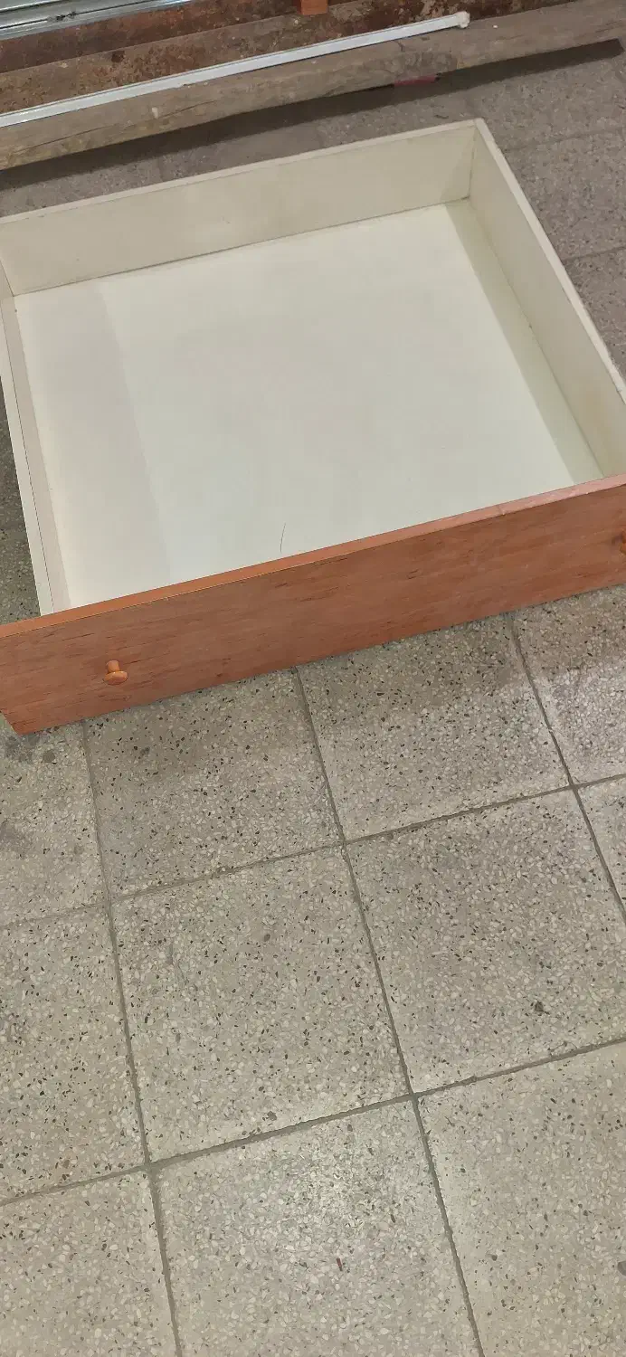 تخت|تخت و سرویس خواب|تهران, خاک سفید|دیوار