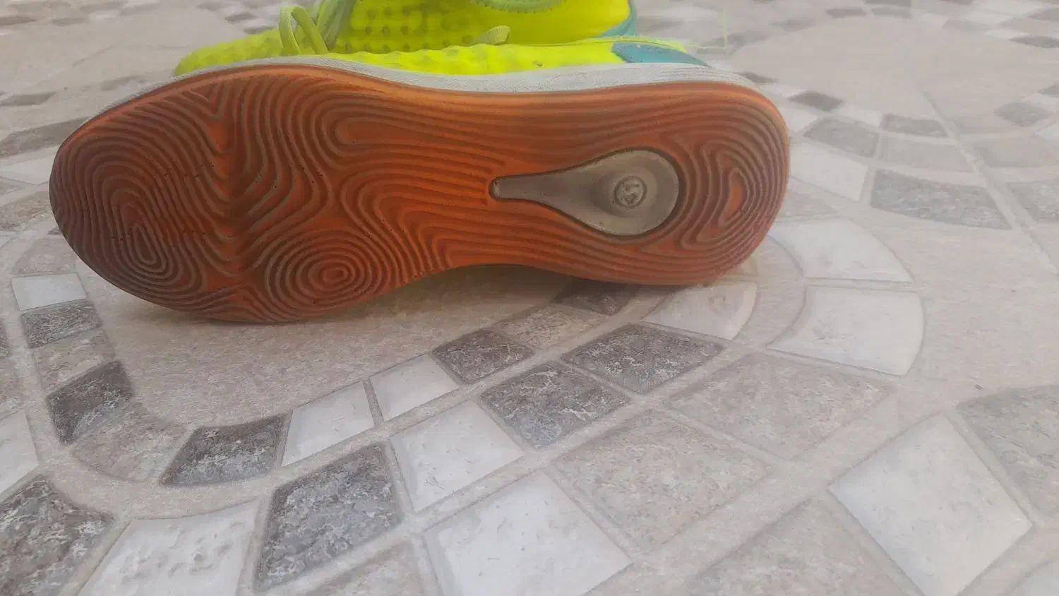 کفش سالنی|تجهیزات ورزشی|ارومیه, |دیوار