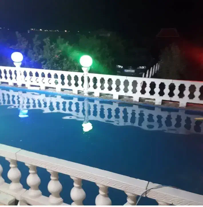 اجاره باغ ویلا|اجارهٔ کوتاه‌مدت ویلا و باغ|شهرضا, |دیوار