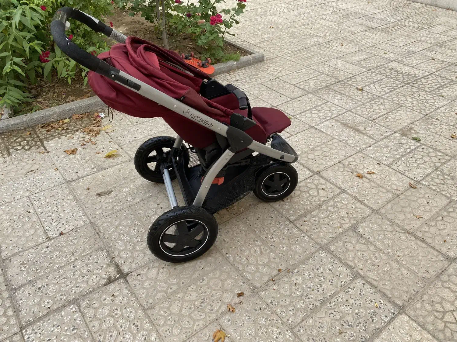 کالسکه مکسی کوزی مدل مورا|کالسکه و لوازم جانبی|اصفهان, چرخاب|دیوار