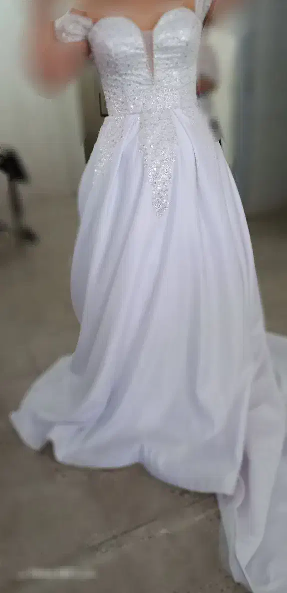 تولیدی لباس عروس نو|لباس|کبودرآهنگ, |دیوار