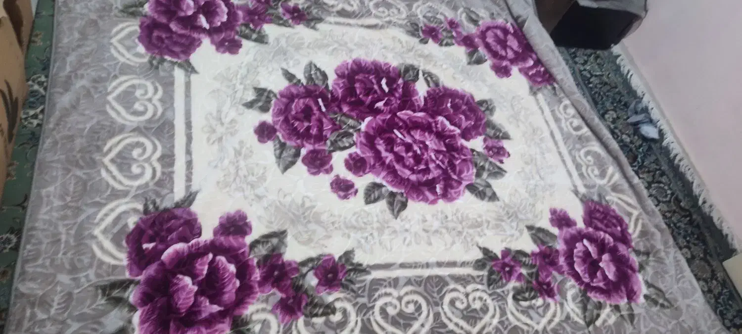 پتوی گلبافت دونفره برجسته درجه  یک ۲متردر۲متر۳۰|رختخواب، بالش، پتو|اسلام‌شهر, مظفریه|دیوار