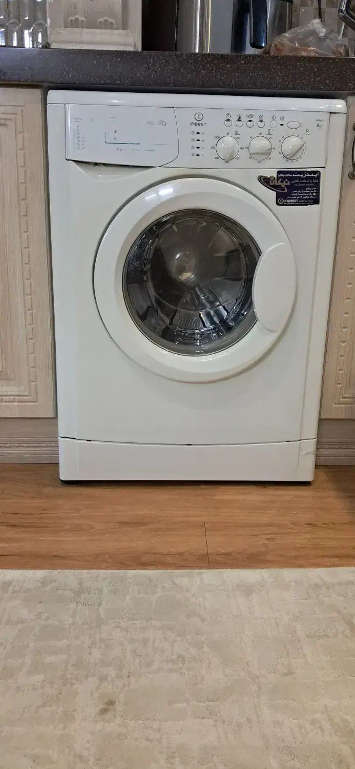 ماشین لباس شوئی ایندزیت ۶ کیلویی|ماشین لباسشویی و خشککن لباس|مشهد, آزادشهر|دیوار
