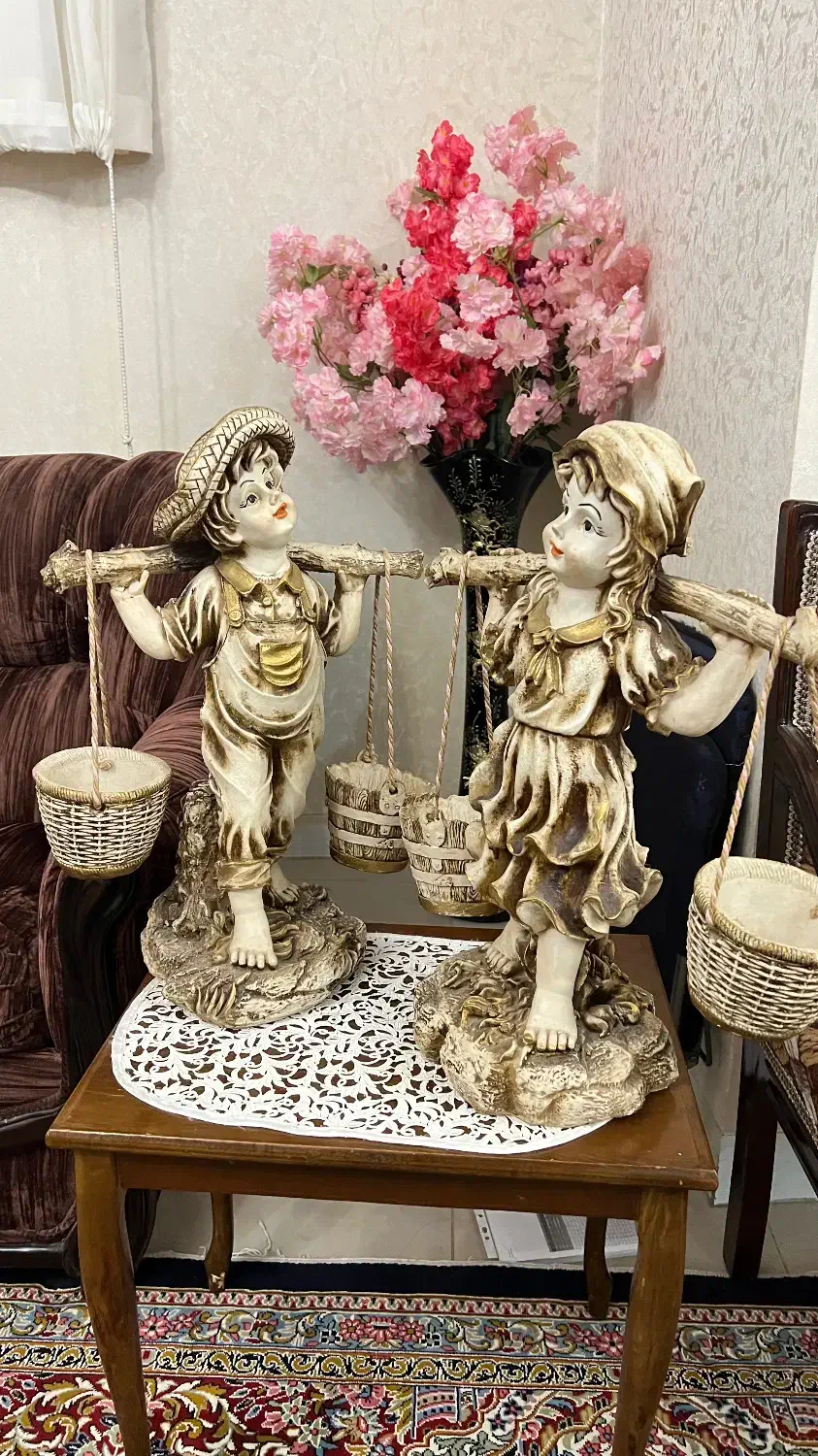 فروش دو عدد مجسمه|مجسمه، تندیس، ماکت|شیراز, قدوسی شرقی|دیوار