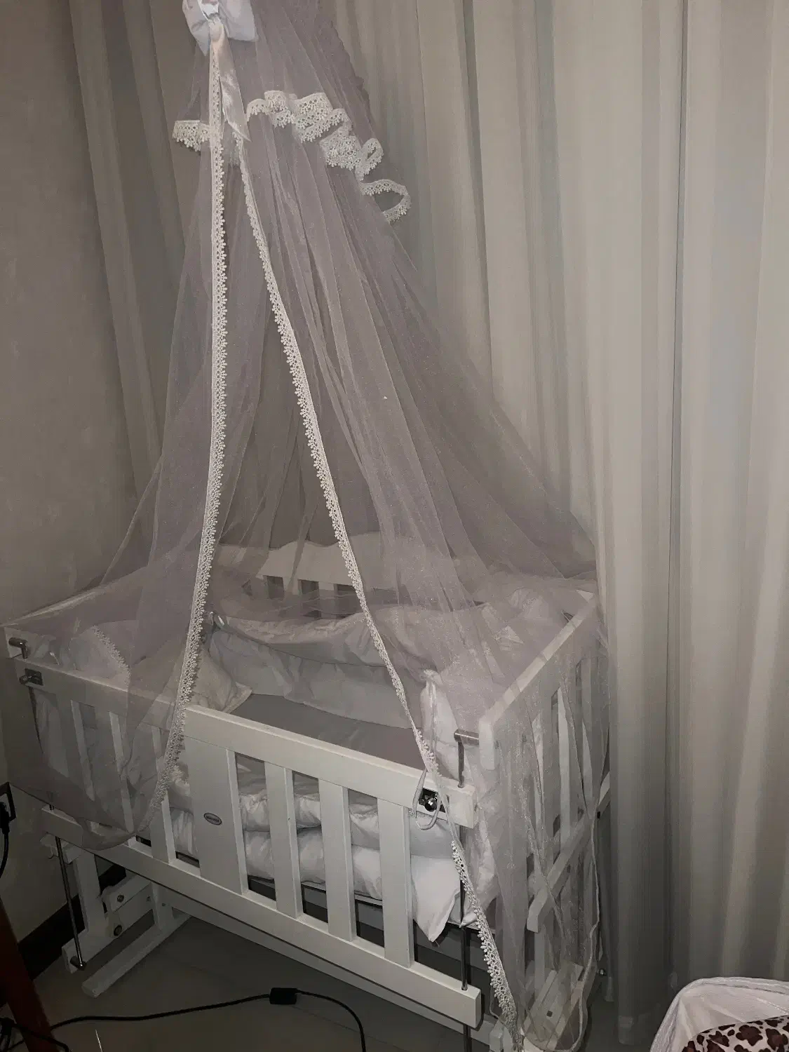 تخت کنار مادر نو نو|تخت و صندلی بچه|اصفهان, گلزار|دیوار