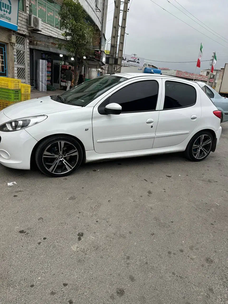 ۲۰۷ لوازمی|خودرو سواری و وانت|گرگان, |دیوار