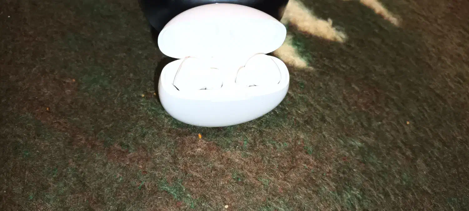 هنذفری بلوتوثی سفید سالمه ولی آبی ۱عدد کار می کنه|لوازم جانبی موبایل و تبلت|کرمانشاه, |دیوار