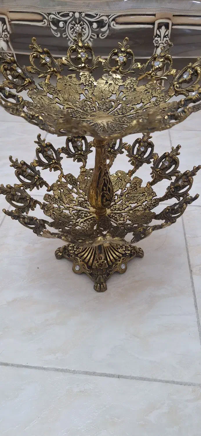 میوه خوری برنجی دو طبقه پایه دار|ظروف سرو و پذیرایی|محمدیه-قزوین, |دیوار