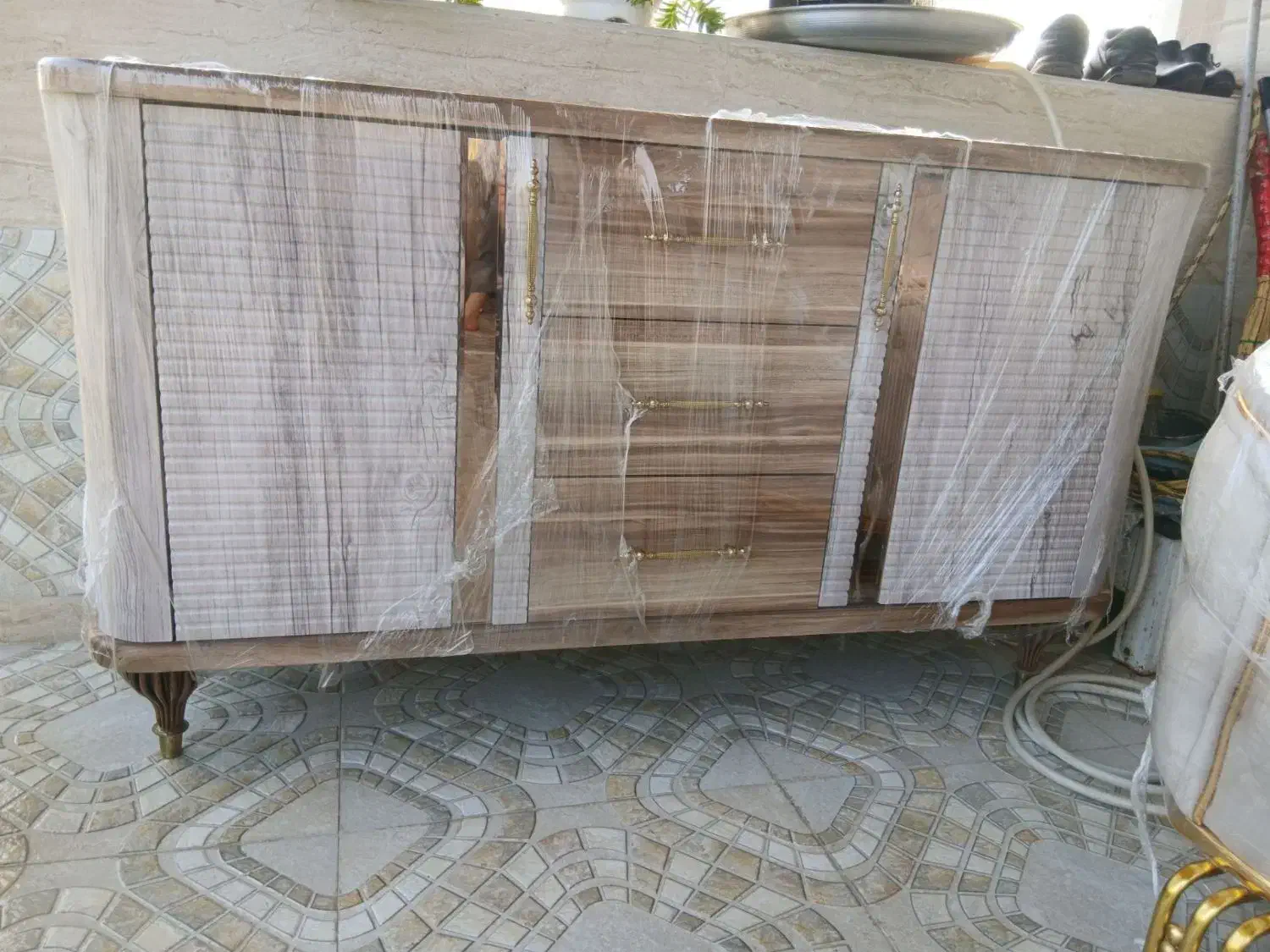 آینه کنسول|بوفه، ویترین، کنسول|رشت, استقامت ۱|دیوار