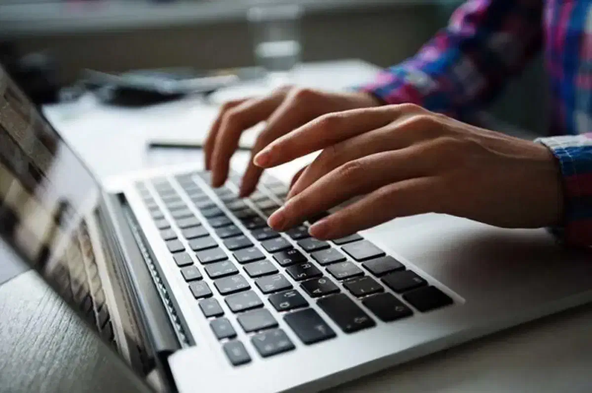 همکاری در کافی نت شما|خدمات رایانهای و موبایل|دزفول, |دیوار