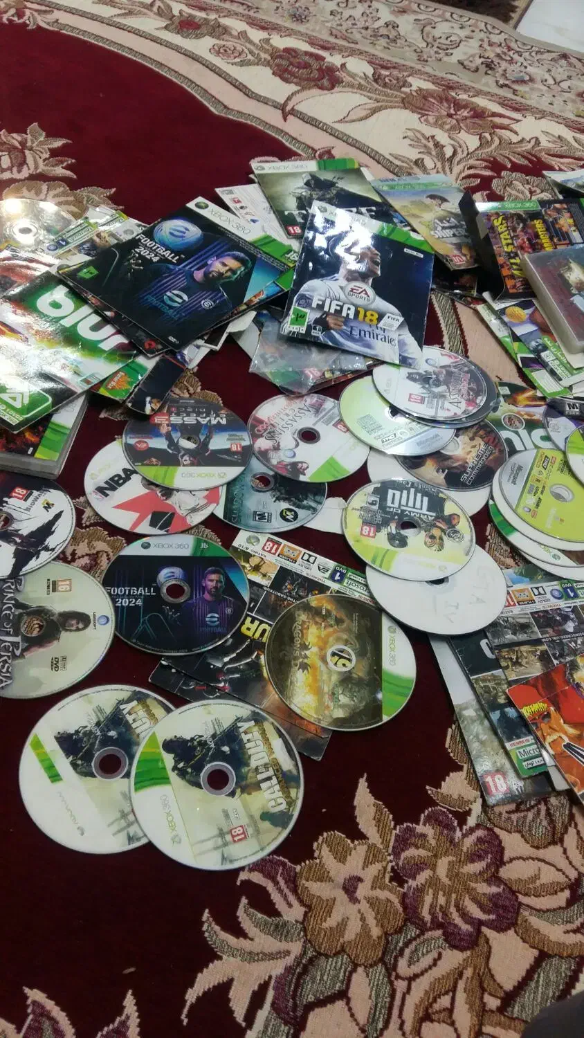 تعداد بالا سی دی بازی ایکس باکس ۳۶۰|کنسول، بازی ویدئویی و آنلاین|اهواز, کوی مهدیس|دیوار