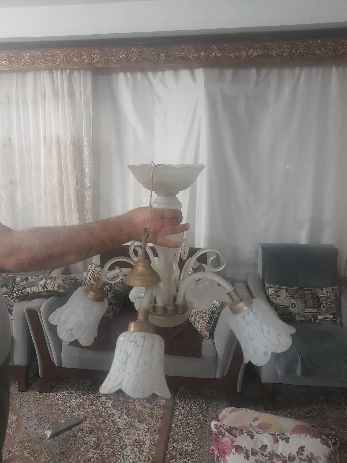 لوستر۵شاخه سالم سالم قیمت مناسب|لوستر و چراغ آویز|کرج, کیانمهر|دیوار