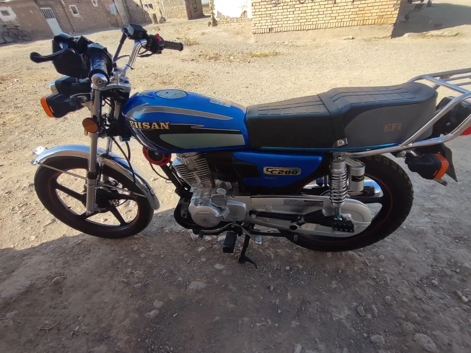 موتور 200|موتورسیکلت|تربت جام, میان جام|دیوار