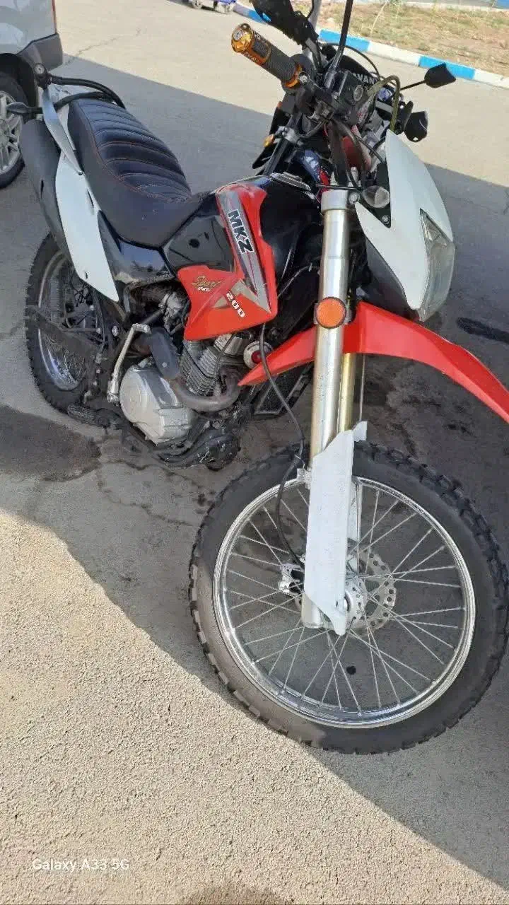 تریل ۲۰۰mkz|موتورسیکلت|تهران, شارق|دیوار