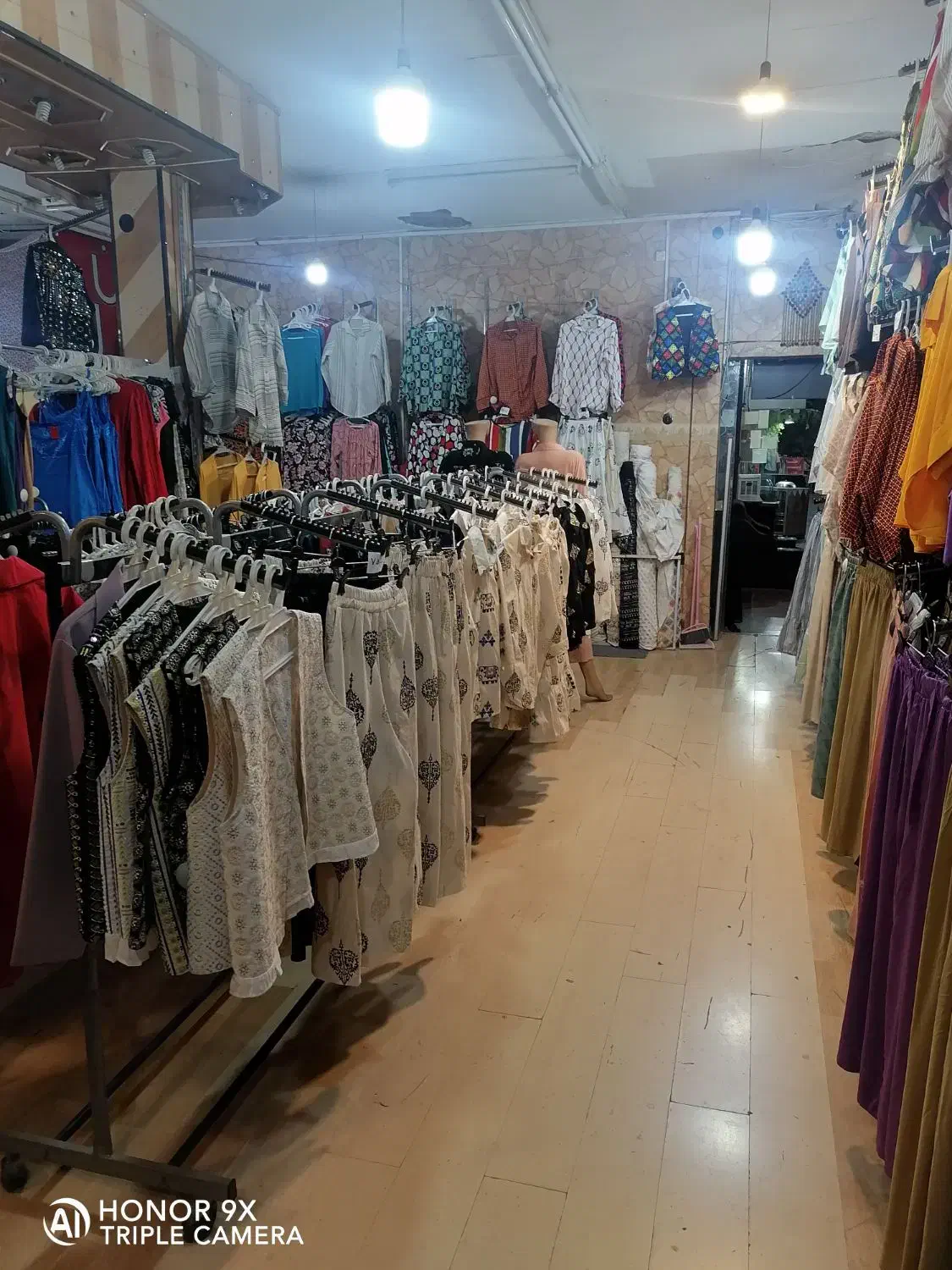 حراج پوشاک فقط 99|لباس|شیراز, سینما سعدی|دیوار