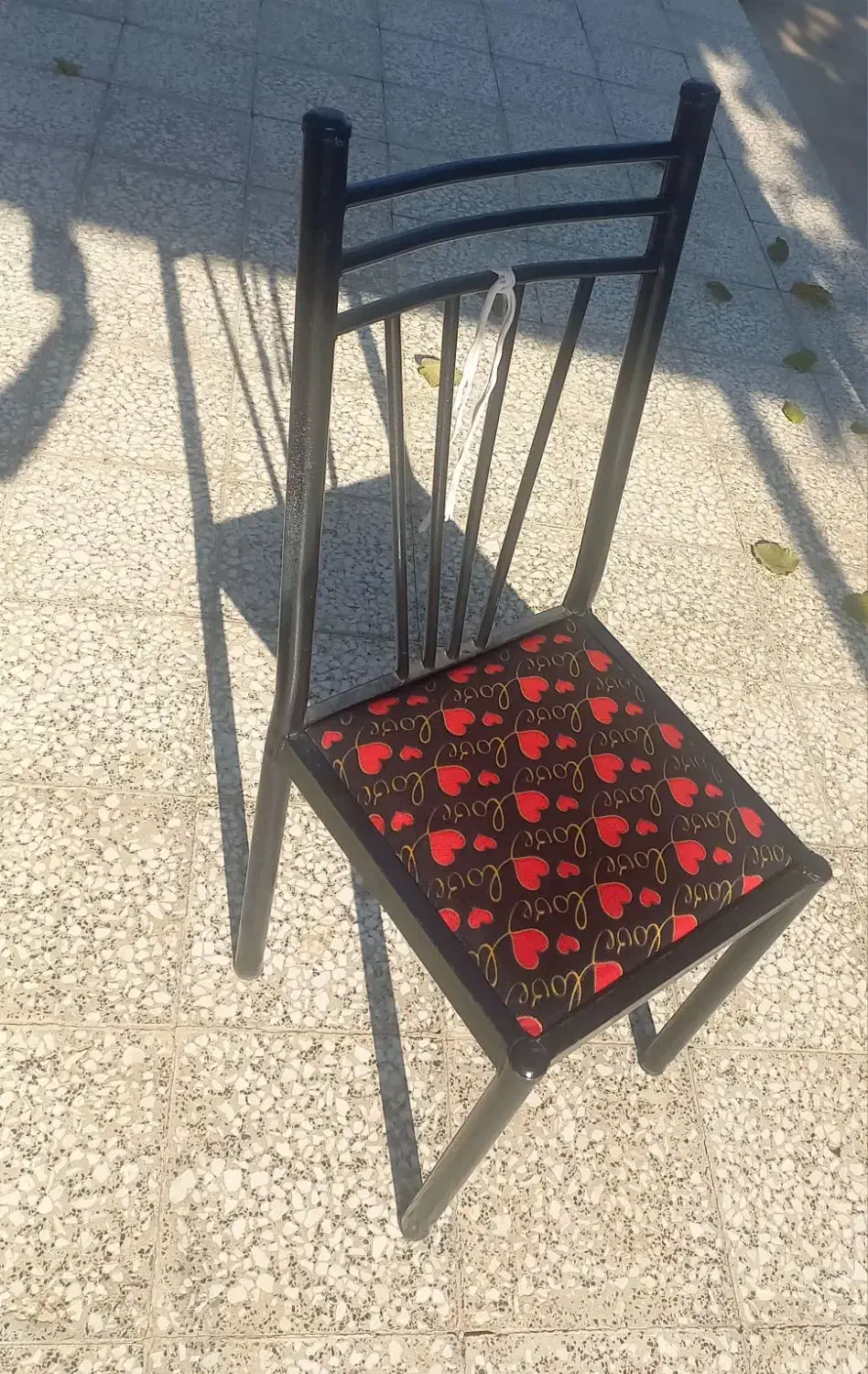 صندلی فلزی در حد نو|صندلی و نیمکت|نیشابور, ریوند|دیوار