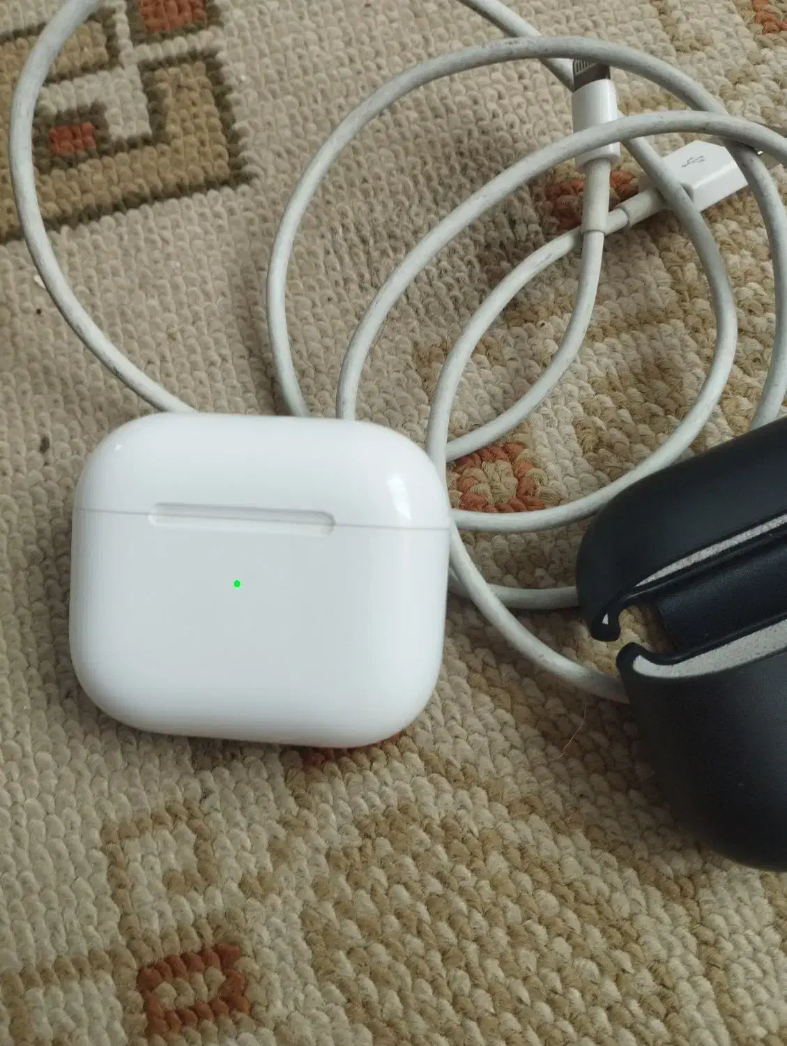 ایرپاد اصلی اپل معاوضه هم دارم|لوازم جانبی موبایل و تبلت|اردبیل, |دیوار