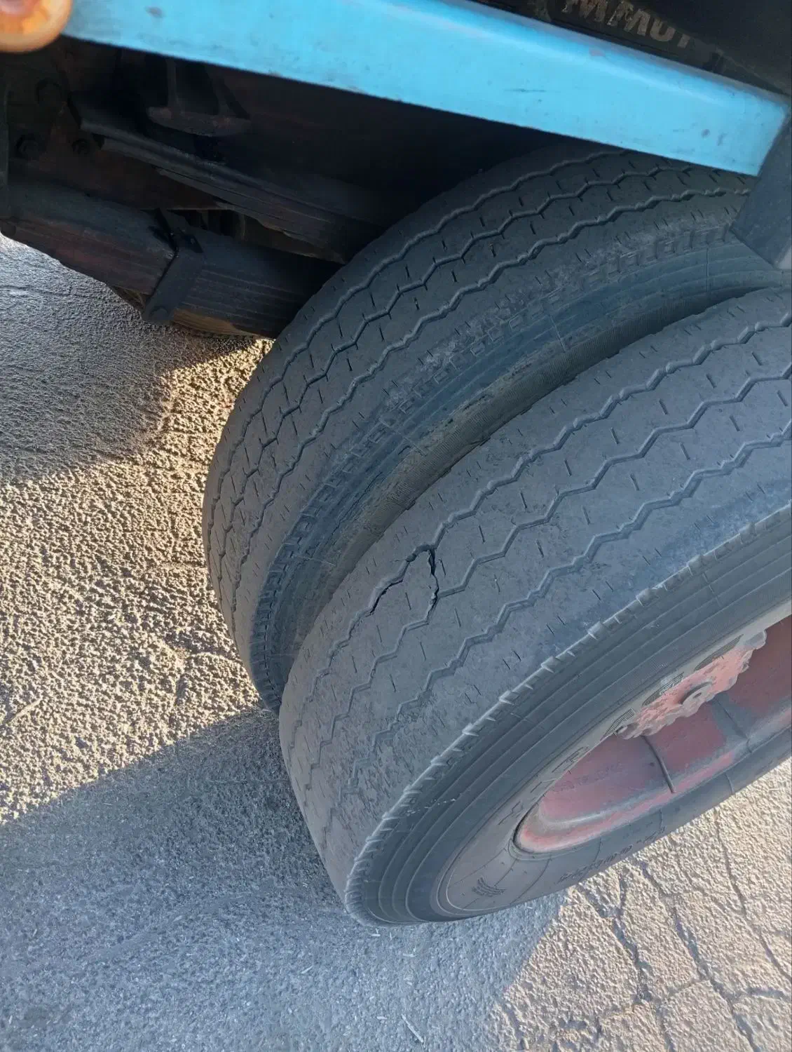 لاستیک خاور،تک،ده چرخ،کامیون تریلی در سایز مختلف|قطعات یدکی و لوازم جانبی|قائن, |دیوار