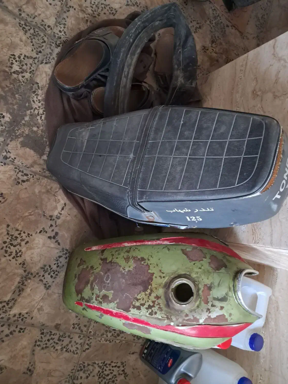 لوازم یدکی موتور سیکلت|قطعات یدکی و لوازم جانبی|رشت, پیرکلاچای|دیوار