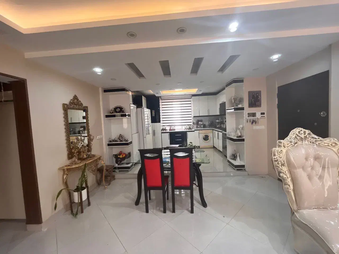 آپارتمان ۱۱۰ متری پوشینه بافت مینودر|فروش آپارتمان|قزوین, |دیوار